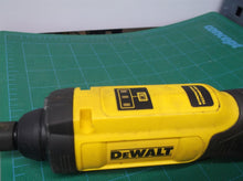 DEWALT (DCF682) 8V-MAX GYROSCOPIC INLINE SCREWDRIVER TOOL ONLY whloz25