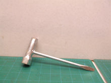 Chainsaw T-Wrench Bar Wrench Tool – Size: 19mm x 13mm (3/4" x 1/2")