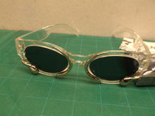SODQW Trendy Sunglasses for Women, Fashion Y2K Shades with Snake Accessories wit