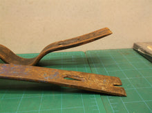 Lot of 2 pry bars