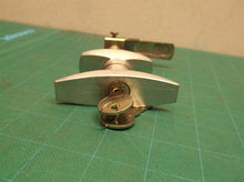 t handle lock with keys