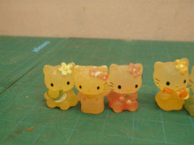 Lot of 8 cat statues