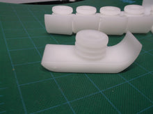 3 sets of 2 Pivit walker ski white