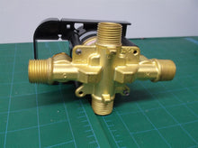 1016P 066315 UPC Tub & Shower Valve Pressure Balancing