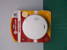 First Alert PR710E Slim Smoke Detector with Photoelectric Sensor and LED Escape