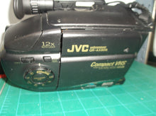 JVC Camcorder GR-AX808 powers on E04 error code