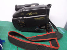 JVC Camcorder GR-AX808 powers on E04 error code
