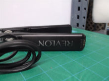Revlon RVST2089 rvst2089- 1" Vibrating Digital Flat Iron