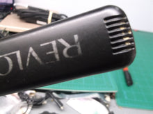 Revlon RVST2089 rvst2089- 1" Vibrating Digital Flat Iron