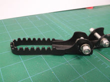 MotoTec villain foot pegs