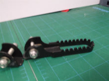 MotoTec villain foot pegs