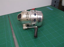 Shakespeare Synergy Alloy 3002 Oscillating Spool casting reel 115yd 12LB