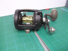 Vintage Shakespeare TIDEWATER T20L0 SALTWATER 20LB 330Yd Fishing Reel with gear