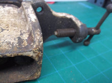 Vintage cramp on bench top vice