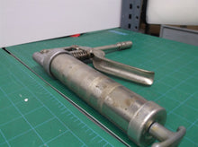 auto grease gun with grease inside
