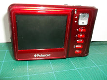 Polaroid A930 9.0MP Digital Camera, turns off taking pictures