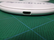 (5) 2882 WIRELESS PHONE CHARGING PADs no cables
