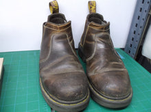Vintage DR Airwair Martens penny aw004 Size US 9 M Heel and toe wear