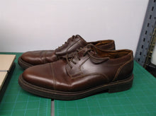 CLUB ROOM mens dress shoes size 9 m brown leather upper