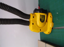 Dewalt DW919 LED 18V Flash Light Bare Tool Flex Neck sn:702780