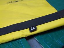 sea to summit 4L yellow clip on bag