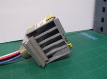 T30-120 Wiremold Legrand TAP UNIV FIXTURE NO HANGER 1/2IN HUB 5WIRE-9IN