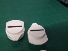 (4) Anthony 20-15026-0001 T-8 End Caps White