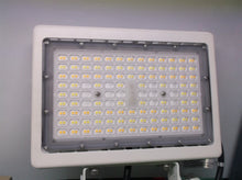 ILP Lighting 83W LED Flood Light w/Trunnion Mount, Medium, 120V-277V,