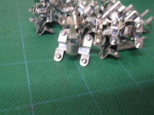 (24) 1/4 Turn Retainer Clips w hole for Ballast Cover and Reflectors