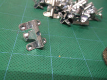 (24) 1/4 Turn Retainer Clips w hole for Ballast Cover and Reflectors