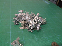 (24) 1/4 Turn Retainer Clips w hole for Ballast Cover and Reflectors