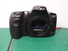Minolta Maxxum 400si 35mm SLR Film Camera - BODY ONLY - UNTESTED
