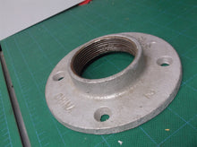 2" Malleable Iron Floor Flange Industrial Steel Grey Fits Standard 2 Inch Thread