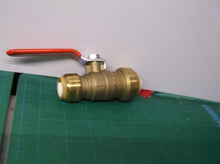 SHARKBITE 22993LF 1" X 3/4" PUSH-TO-CONNECT REDUCING BRASS BALL VALVE
