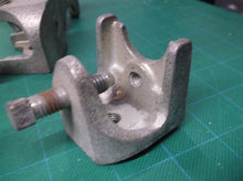 10 BRIDGEPORT 953 MALLEABLE IRON SUPPORT BEAM CLAMPS