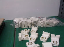 30 Misc Lot of Fluorescent Socket Non-shunted G13 medium bipin 660w-600v slide o