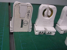 (5) Leviton 13351 FLUORESCENT BULB SOCKETS T8 or T12 Turn-Type Lamp Holder Mediu