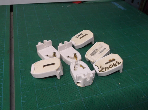 (7) HH Fluorescent LH0387 Old Style Linear fluorescent T8 only medium bipin lamp