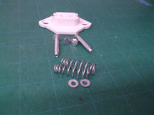 LH0383 HH 2690 Unshunted medium bipin lamp holder/socket for turret assemblies