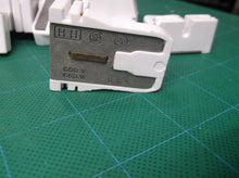 (10) HH Fluorescent LH0394 (1-1200SW) Shunted slide/screw mount T8/T12 med bipin