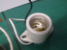 LH0422 E26/E27 medium base lamp holder/socket with two hole flanged mounting and
