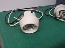 (2) GE LH0473 6003-6 E26/E27 medium base lamp holder with spring clip mounting a