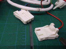 Hussmann HMD-0425438-W Pull tab white 5pin refrigeration 36 shelf plug with 2 la