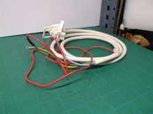 Hussmann HMD-0425438-W 36 shelf plug Missing 1 lampholder