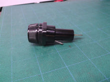 BUSSMANN Panel-Mount HPS Fuse Holder: 0 to 30 A, 600V AC/DC, 1/4 in Quick Connec