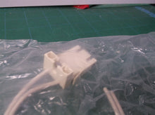 Hillphoenix P065448EWH LAMP HOLDER SNAP-IN LH-08R-2 WH