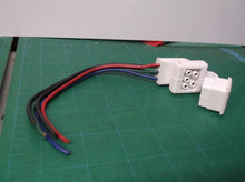 EMF USA HMD-R59-W 5 pin refrigeration female receptacle Only white