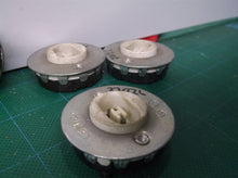 4 Leviton LH0154 (524) R17d- HO/VHO, fluorescent-LED, snap in, stationary, mates