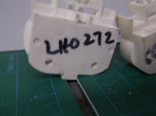 2 Vossloh Schwabe LH0272 (101493) 2G11 4pin CFL socket with two hole & snap in h