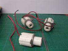 3 Leviton #450 SlimLine Single Pin Butt-On Type Fluorescent Lampholder 660W-1000